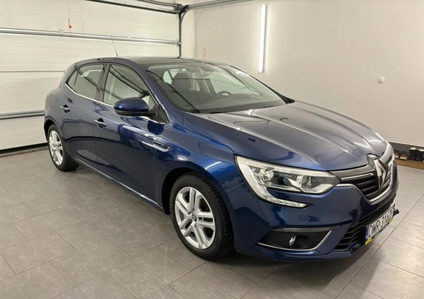 Renault Megane cena 39900 przebieg: 145000, rok produkcji 2017 z Kępno małe 254